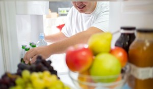 como-economizar-energia-com-a-sua-geladeira-photo76002009-44-1d-32