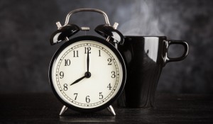 alarm-clock-cup-coffee_62847-155